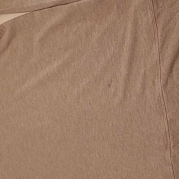 LIKE NEW Victoria's Secret Cream Colored Sherpa Faux Fur Lined Hoodie Modal - Picture 11 of 12